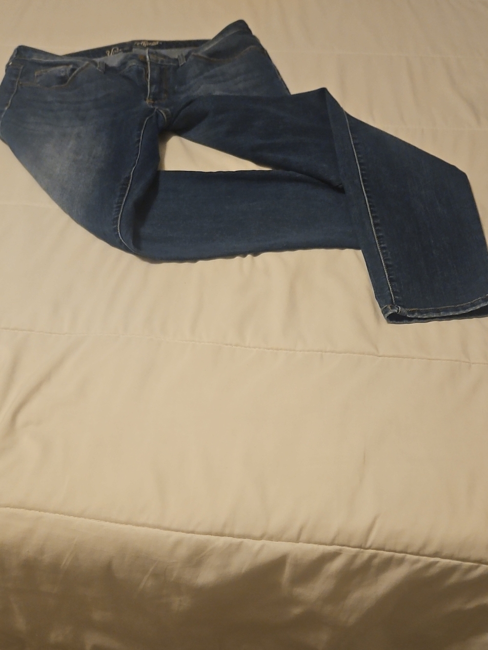 Universal Thread Mid Rise 8 - Picture 3 of 6